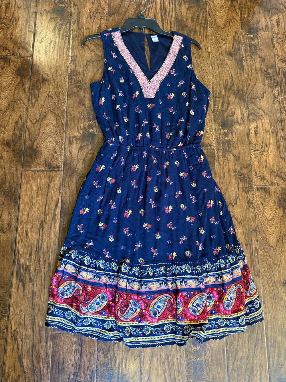 Old Navy Sleeveless Navy dress, size medium